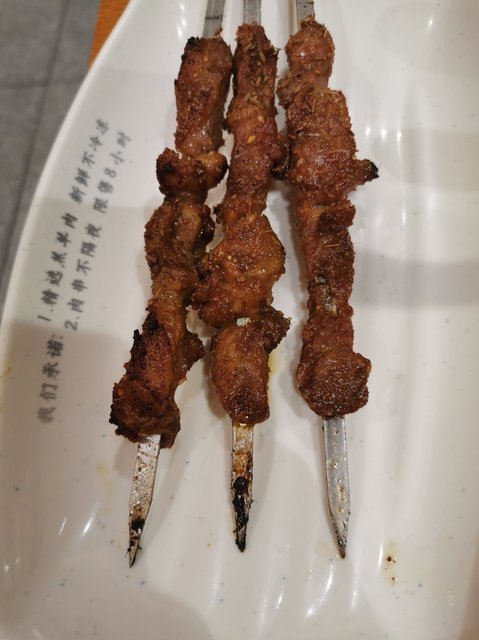 南城香电烤羔羊肉串图片