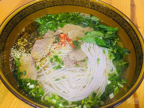 清汤牛肉米线图片