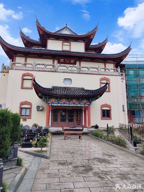 在哪儿):苏州市太仓市浏河镇烈士陵园西侧太仓市浏河烈士公墓电话