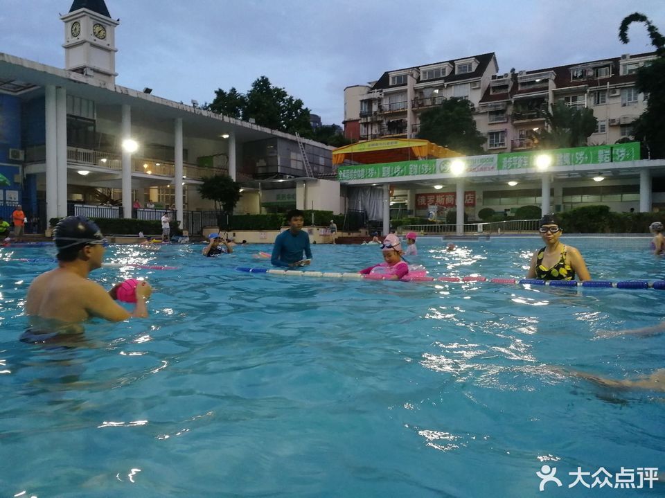 轩苑四季花城一期