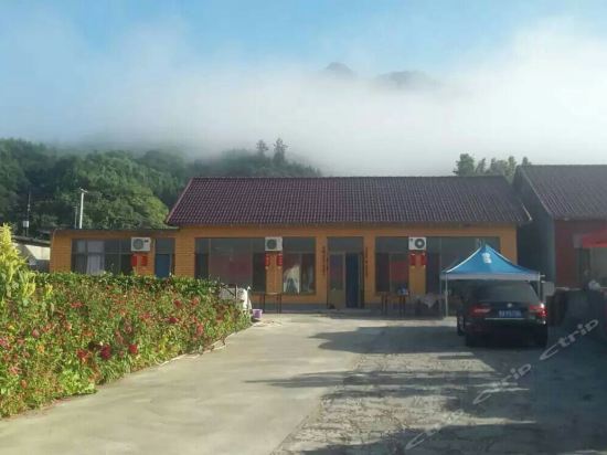 宽甸绿江村住宿农家院