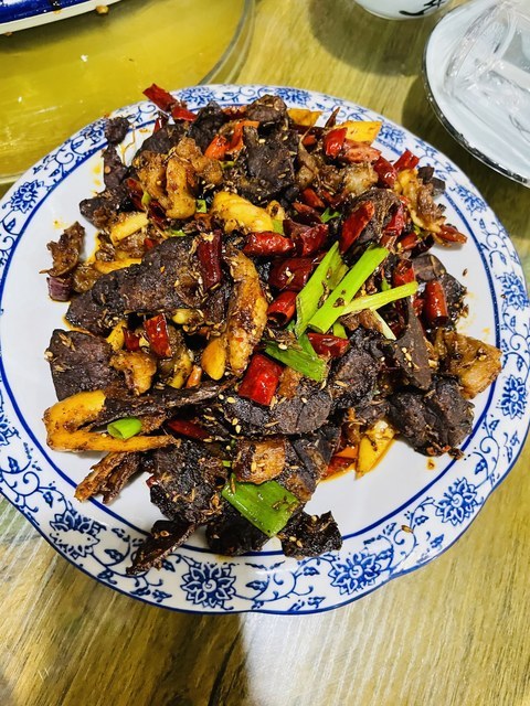 干椒炒肺子图片