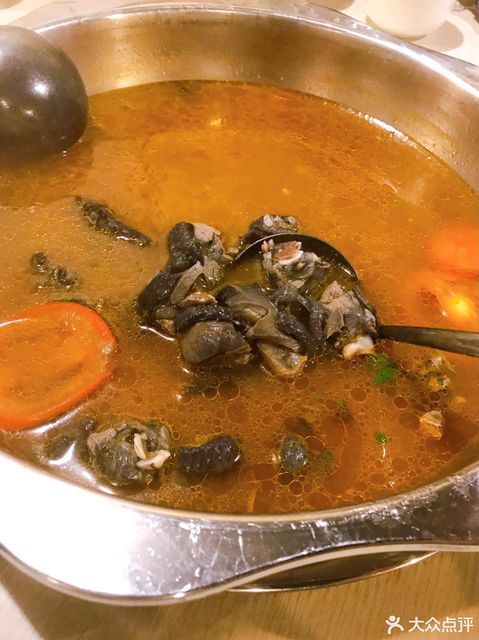 云南原生态香草酸汤鸡