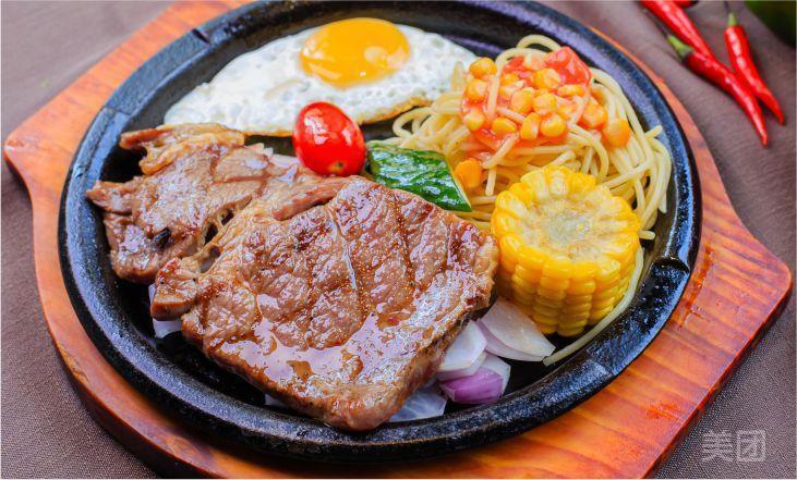 铁板招牌牛排图片