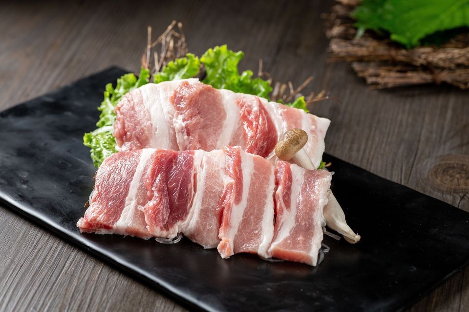 厚切香猪五花肉图片