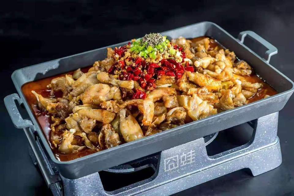 孜然蒜香味牛蛙图片