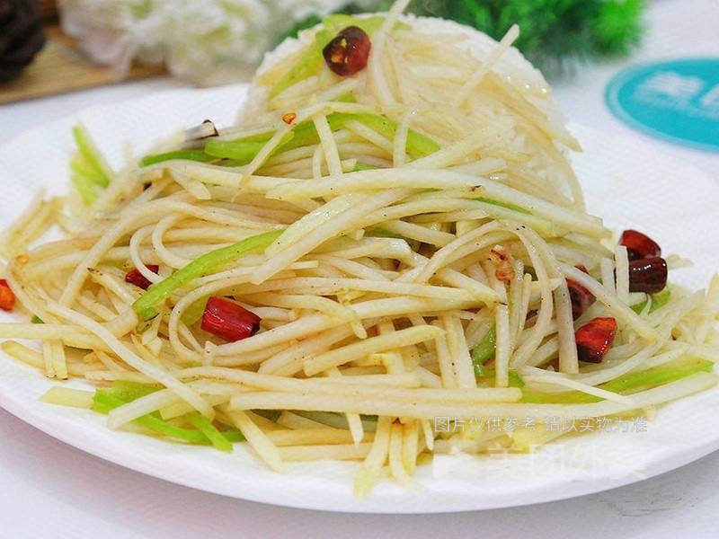 酸辣土豆丝盖浇饭图片
