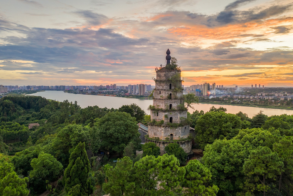 衡阳珠晖塔图片