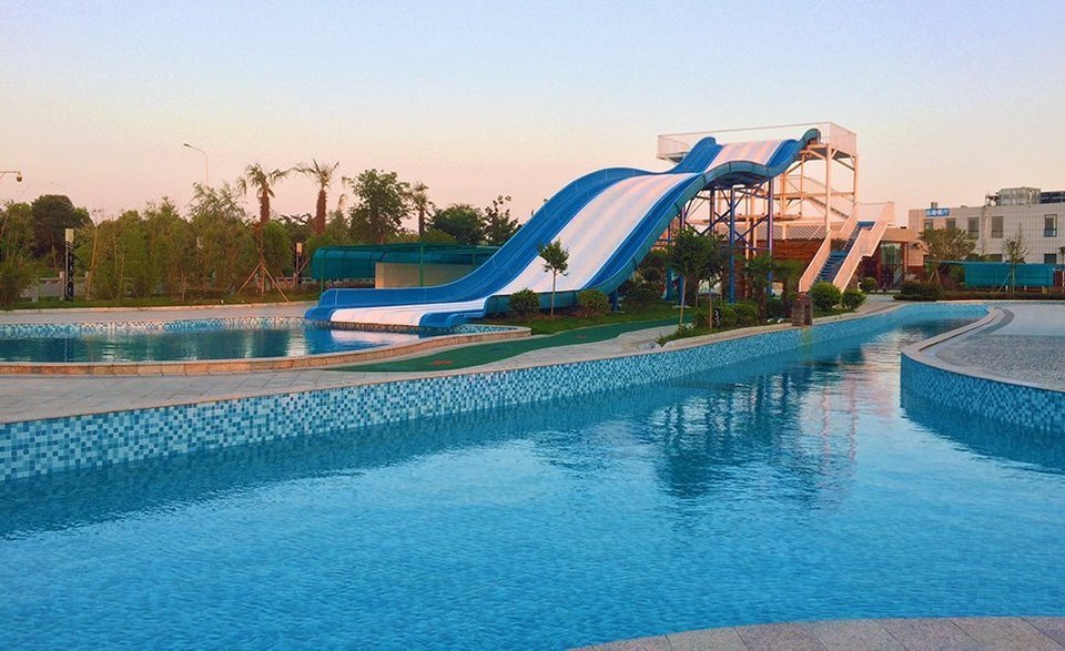 地址(在哪里):邓州澜梦水世界位于南阳市邓州市腰店镇介绍:推荐菜