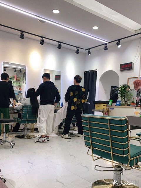 百举造型,发现造型,唯美专业美发室,创典造型,青木造型潮品店,概念