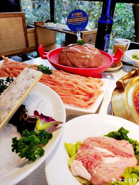 周师兄火锅巴国城直营店