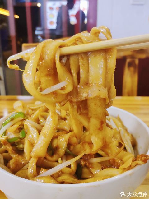 推荐菜:介绍:地址(在哪里):粗粮土菜馆位于忻州市五台县台怀镇五台山