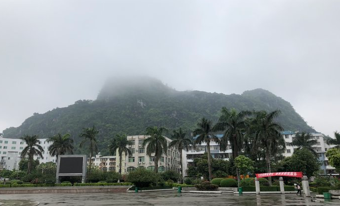 灵山人民广场图片