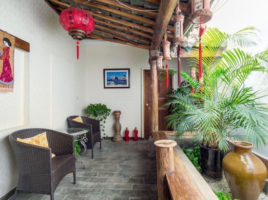 云南建水古城朱家花园