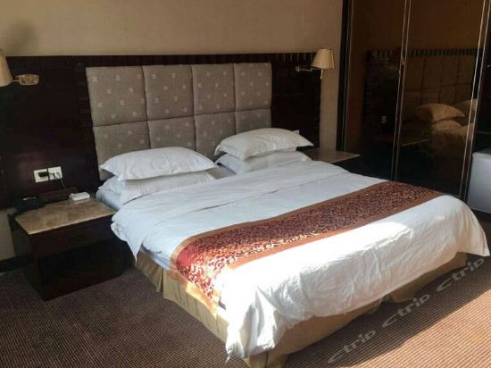 荣成盛世名门国际商务会馆