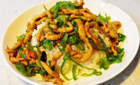 驴肉盖米饭图片