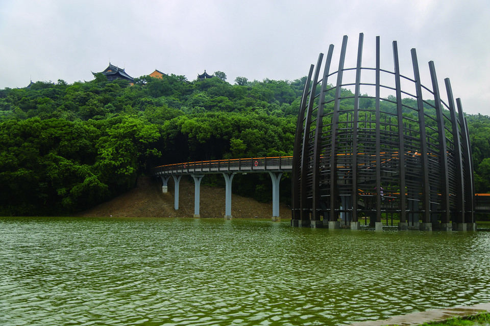 在哪儿:苏州市虎丘区高新区镇湖绣品街1号苏州太湖国家湿地公园内