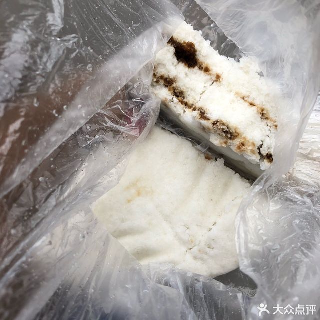 推荐菜:介绍:地址(在哪里):红糖米粉糕位于台州市仙居县南峰街道商业