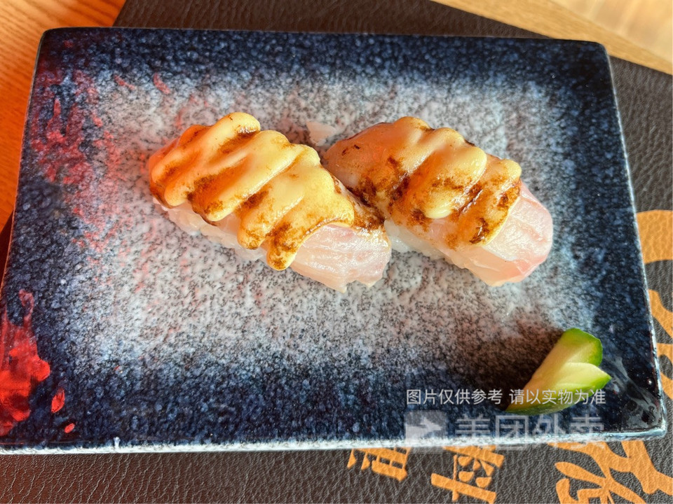 酱烧鲷鱼寿司图片