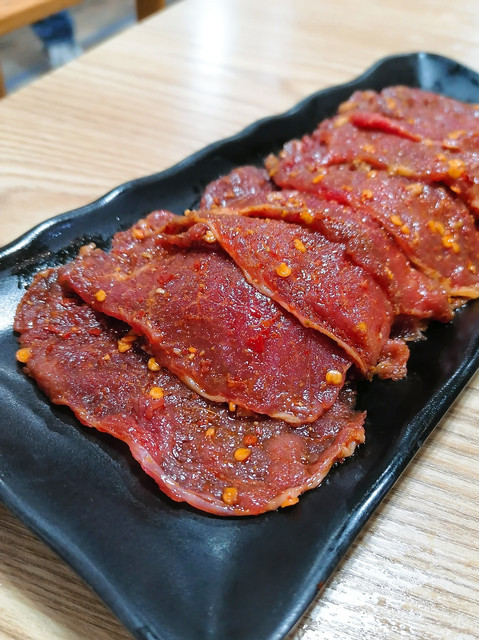 麻辣五花肉推荐菜:介绍:地址(在哪里):围炉瓦片烤肉位于成都市都江堰