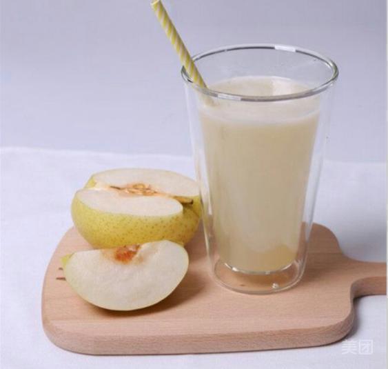 鲜榨梨汁图片