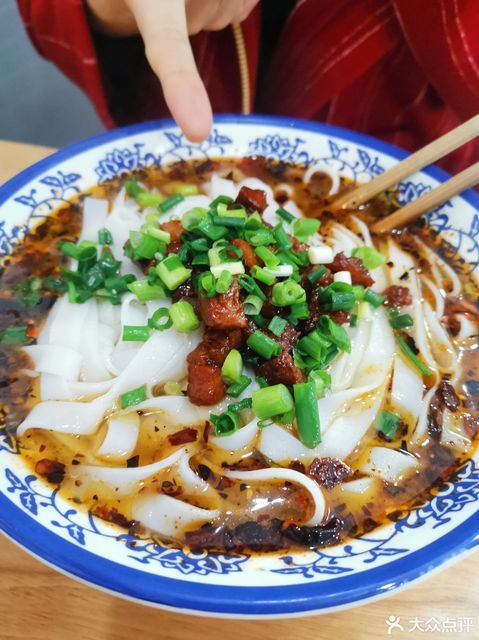 推荐菜:介绍:地址(在哪里):赶水铁石垭米粉(南川总店)位于重庆市南川