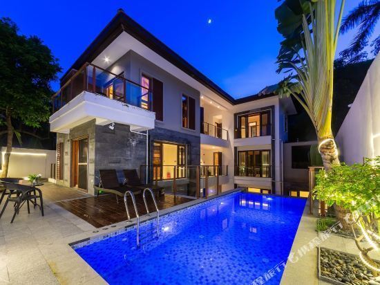 三亚大东海空中泳池别墅图片