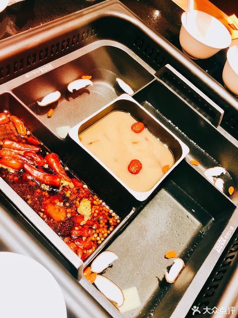 巴奴毛肚火锅北京新中关店