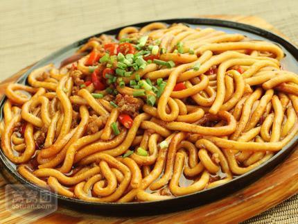铁板土豆粉图片