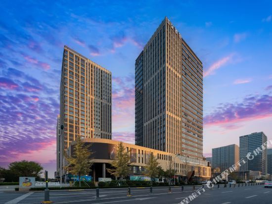 济南世纪大道亚朵酒店