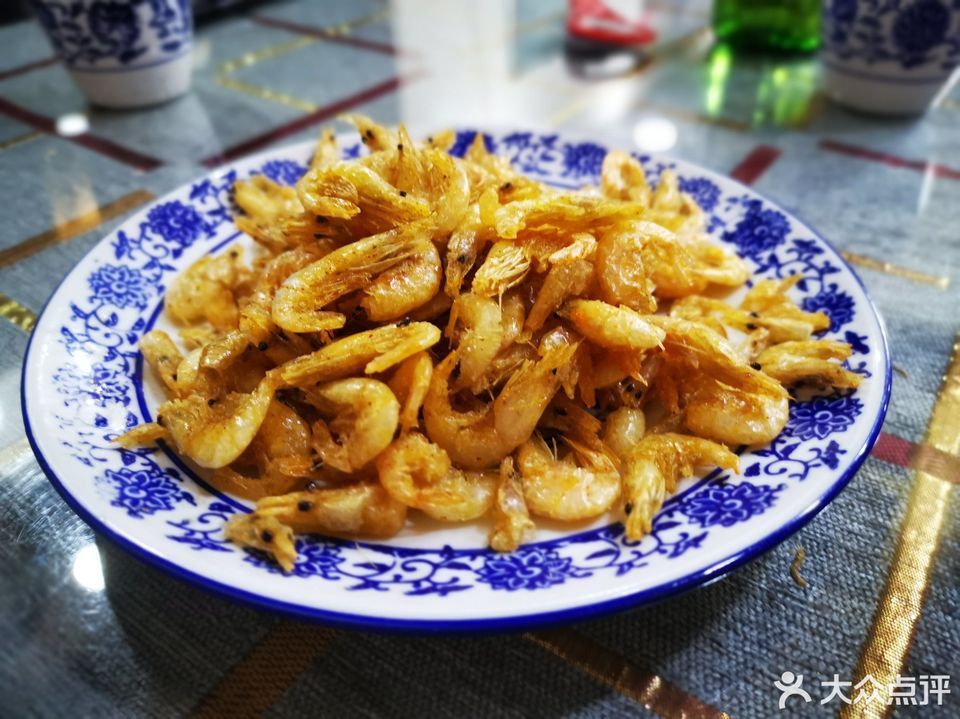 推荐菜:介绍:地址(在哪里):磴口老馆子位于巴彦淖尔市磴口县巴彦高勒