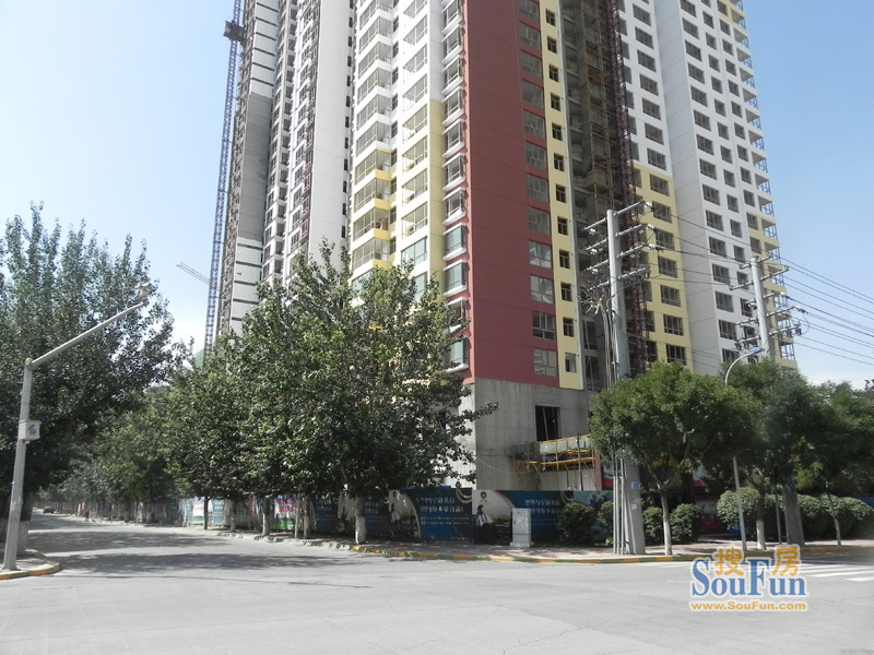 处西宁市世纪职业技术学校东北角电话:青海省文化艺术学校地址(位置