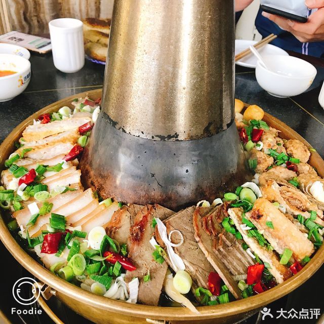 青海土火锅推荐菜:介绍:地址(在哪里):青海土火锅(饮马街店)位于西宁