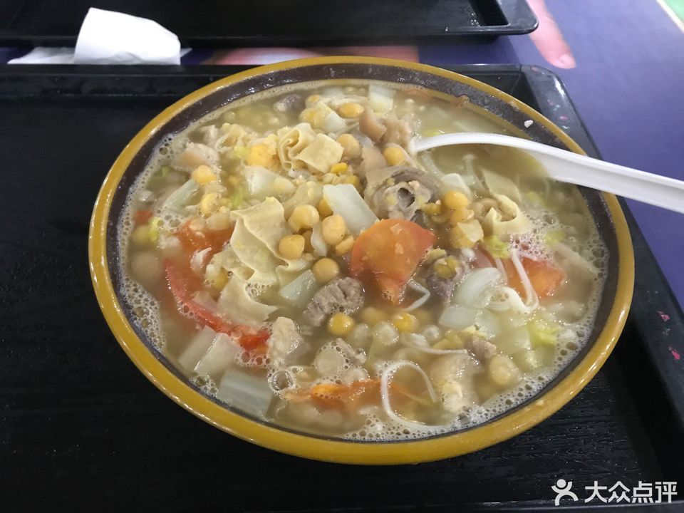 蹄花豆汤饭图片