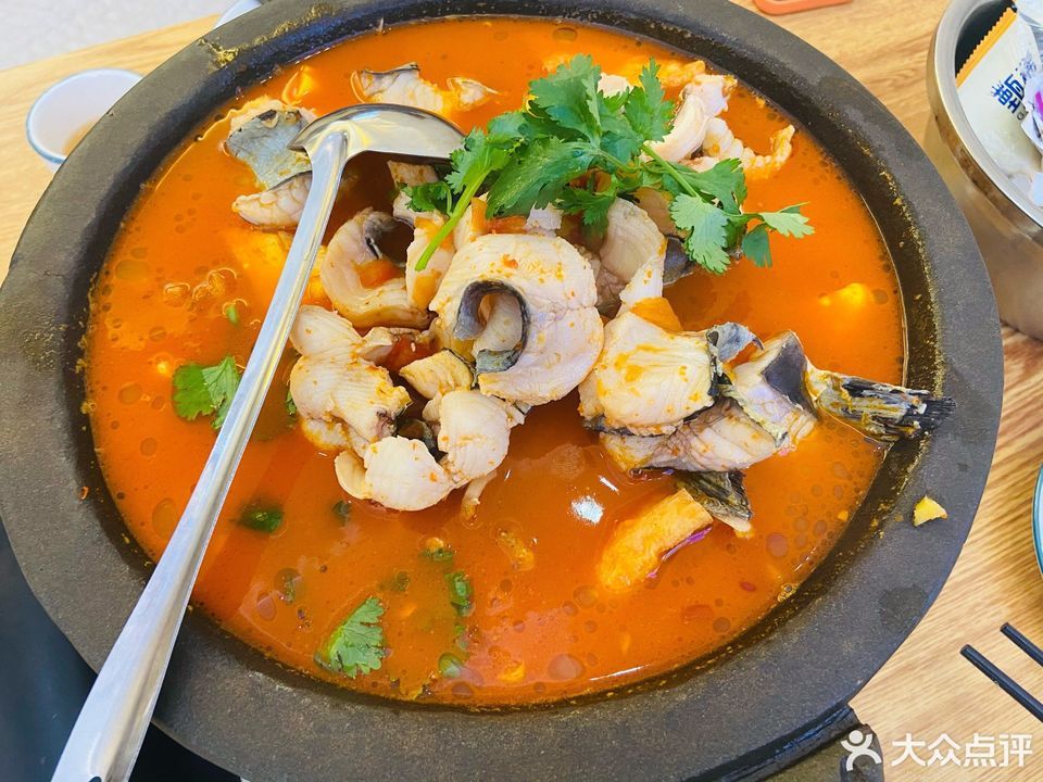 酸汤金豆腐石锅鱼梵净山店