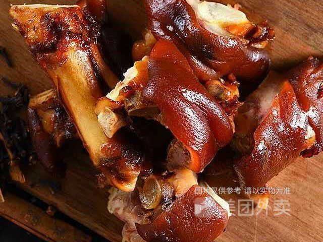 现捞猪蹄图片