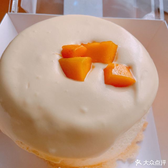 芒果流心蛋糕图片