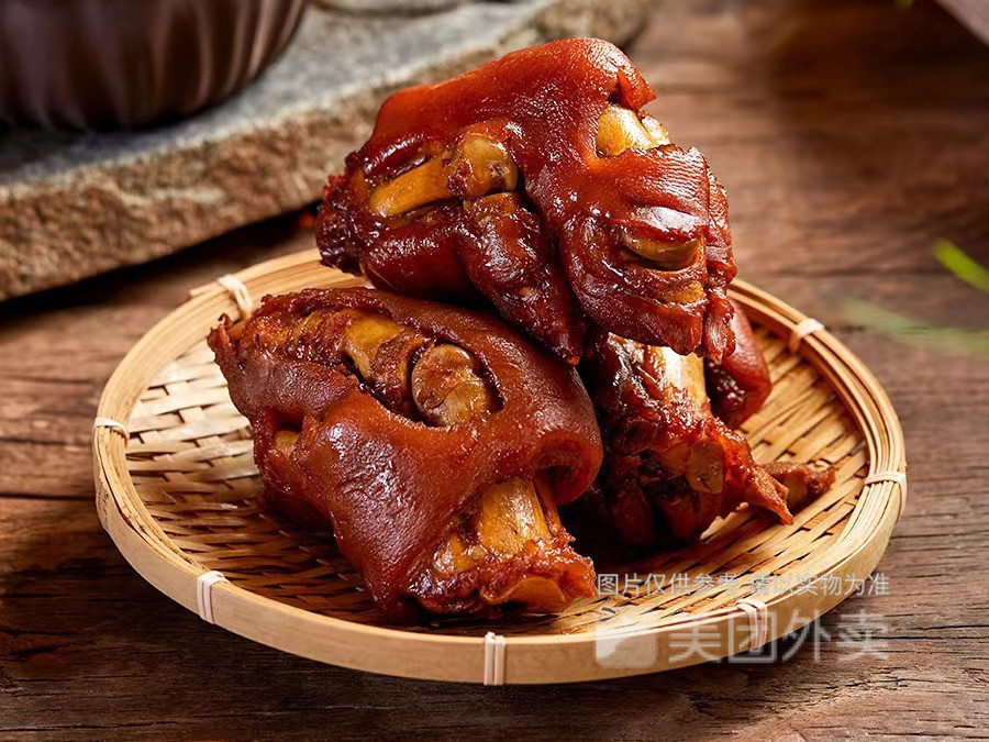 网红脆皮五花肉卤熏猪蹄推荐菜:介绍:地址(在哪里):卤太后(后溪店)