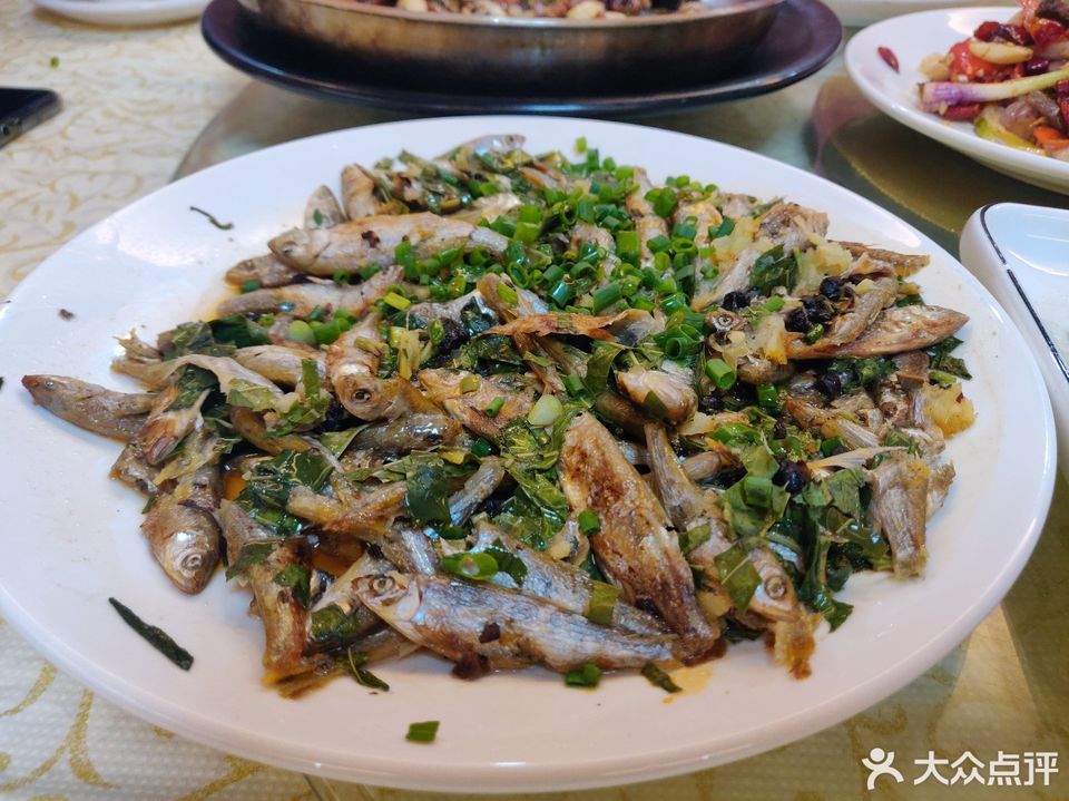 香料蒸山坑鱼子图片