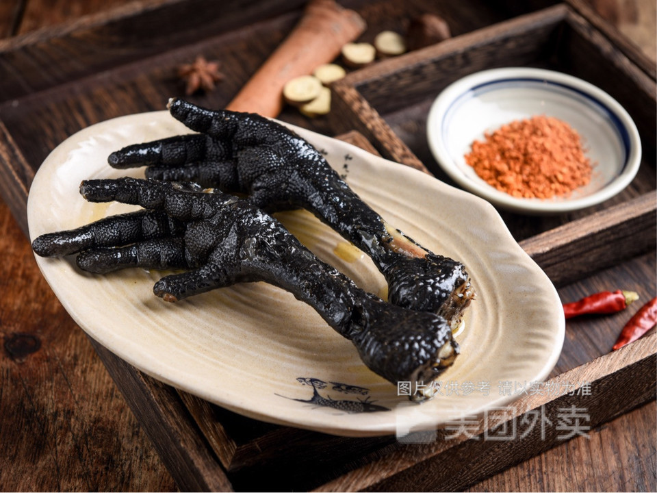 子宸什夹婆乌鸡米线蓝润置地广场店