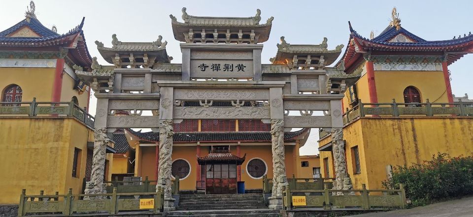 走,在哪,在哪里,在哪儿):舟山市普陀区沈家门街道双阳路十王禅寺电话