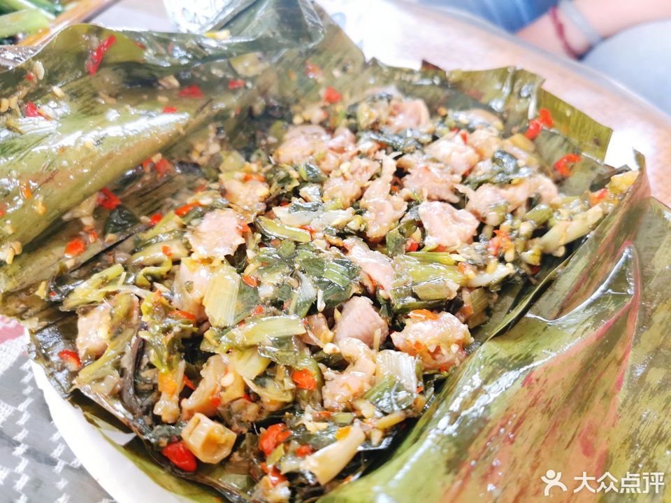 包烧鸡脚筋图片