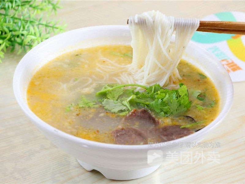 牛肉米线汤图片