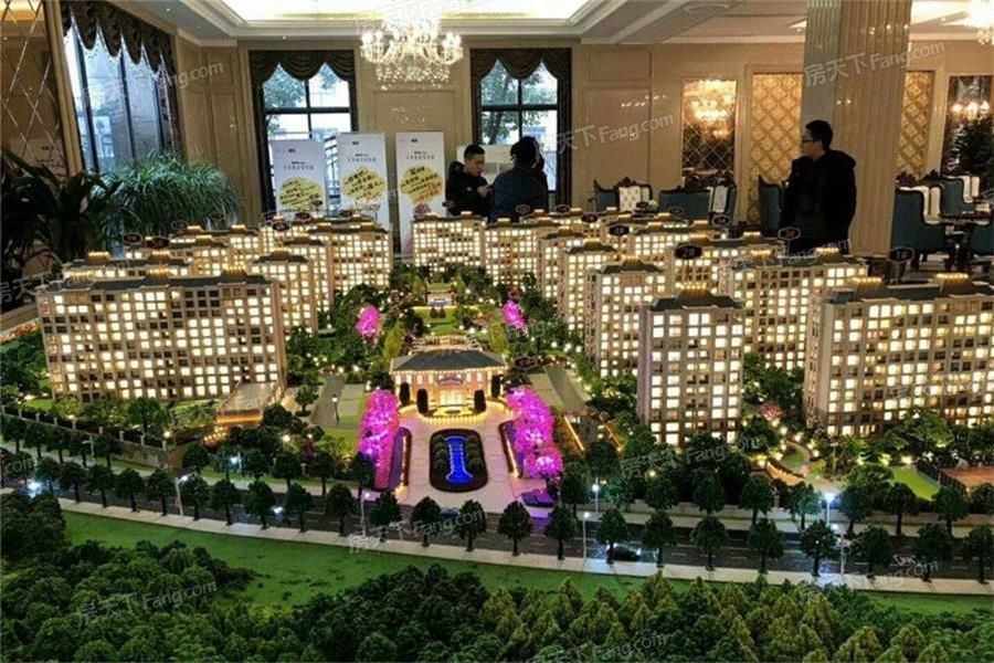 地址(在哪里):中腾紫荆樾府位于金华市东阳市义东路转南环路(紫荆山庄