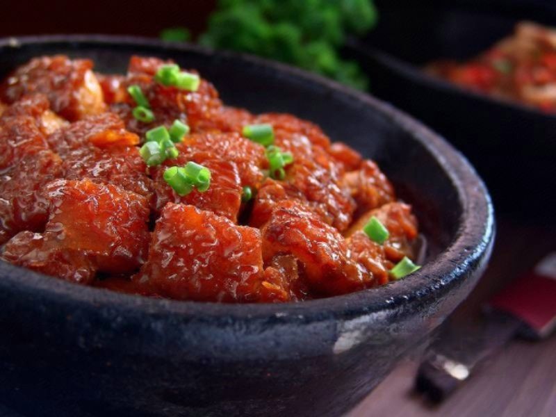 银川康平路眉山川菜