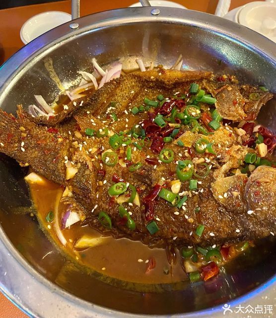 干锅香辣臭鲈鱼图片