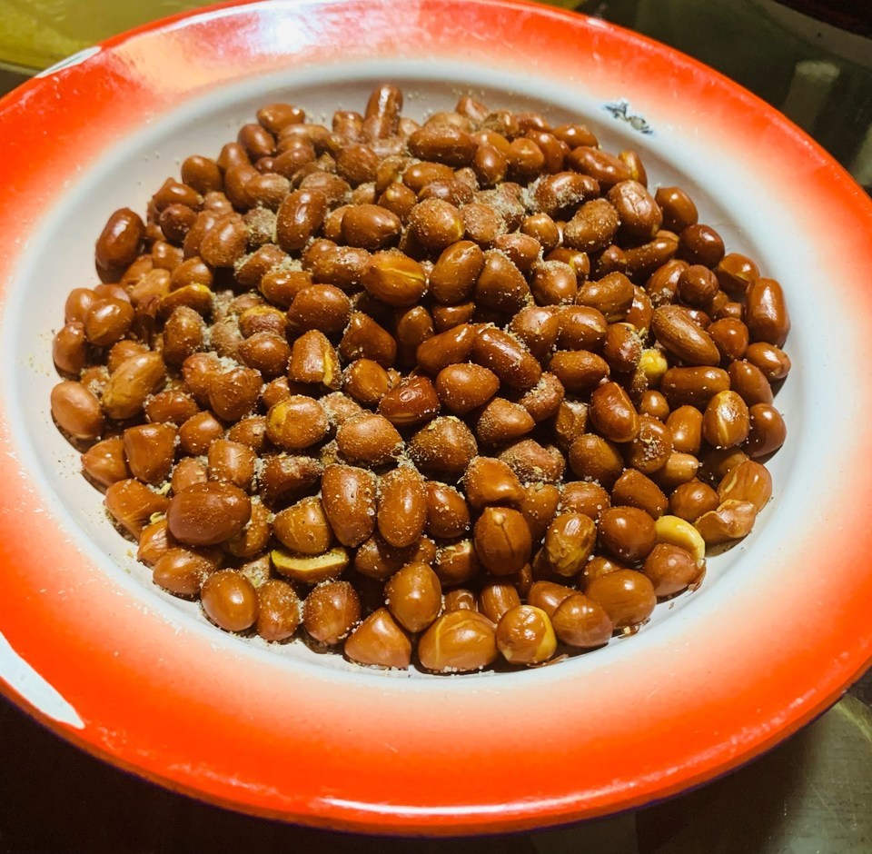 油酥花生米图片