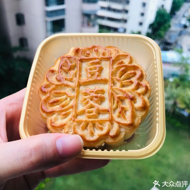 豆蓉月饼图片