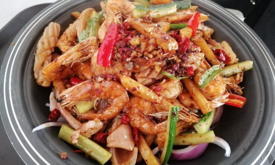 香辣鱿鱼虾图片