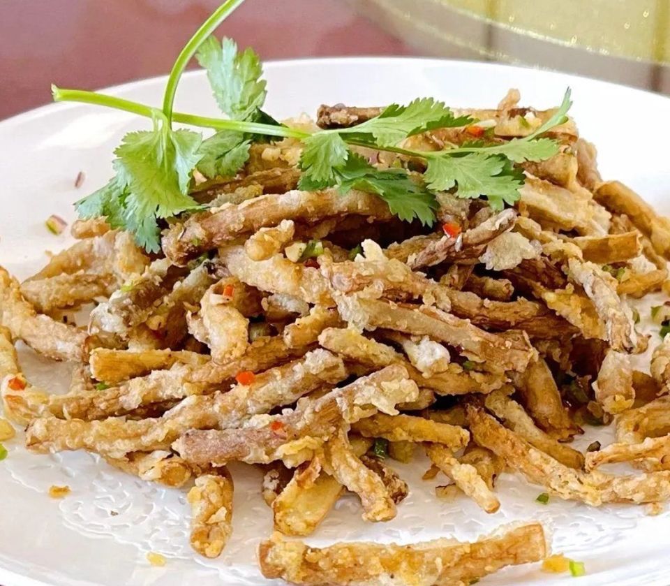 椒盐茶树菇图片